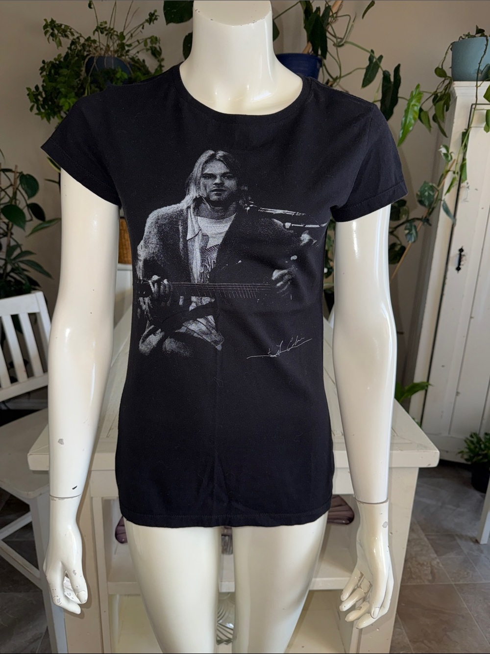 Vintage Y2K Kurt Cobain Graphic T-Shirt Lg NWOT